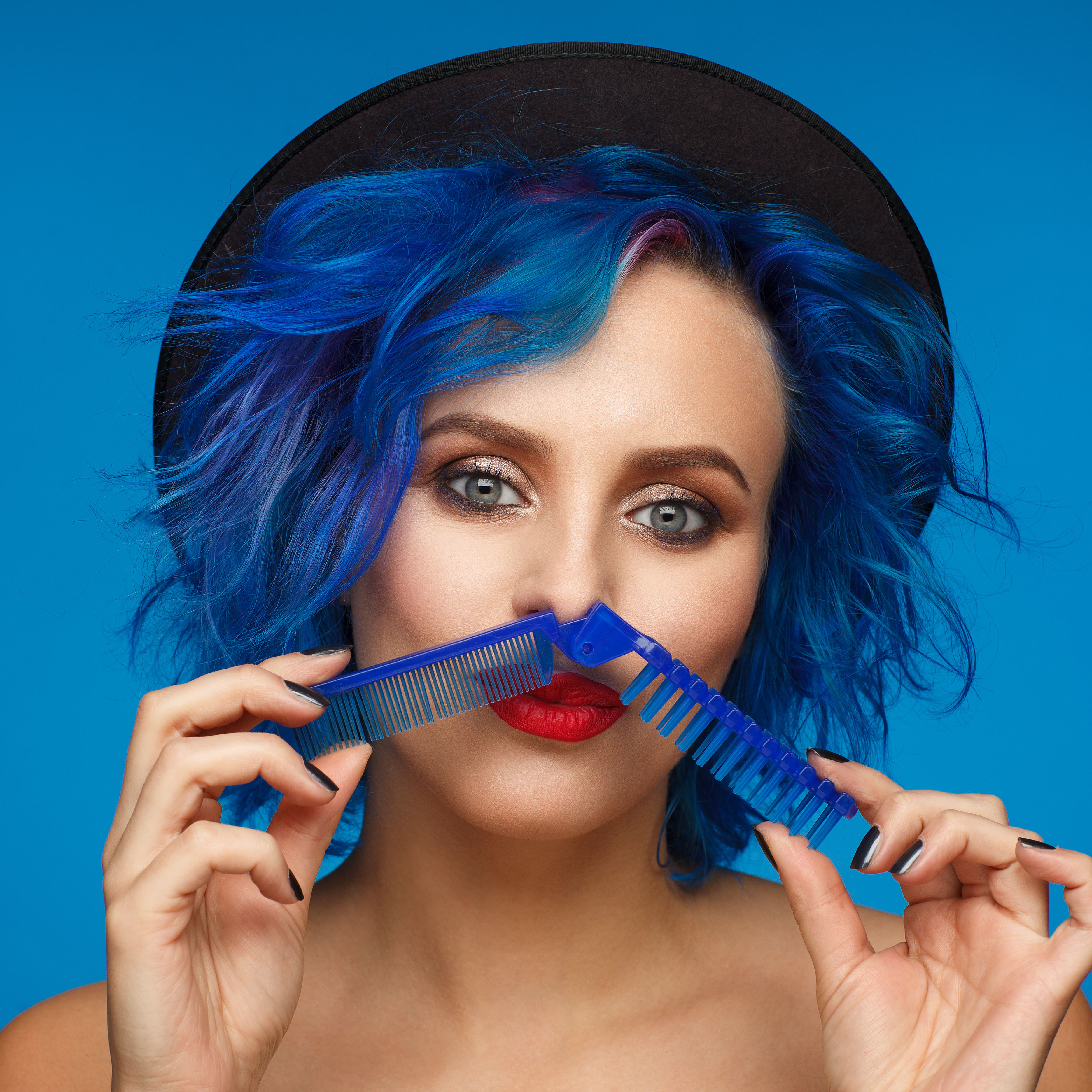 Blaue-Haare blaue-haare